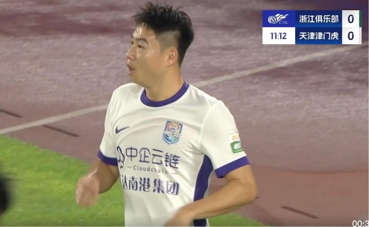 bwin必赢-记者：津门虎球员王献钧被撞掉两颗门牙，杨帆也要去医院缝针